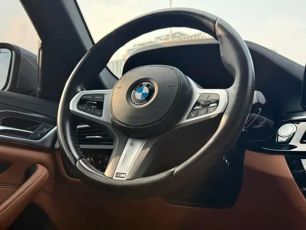 BMW 5 Series (Import) — фото 2