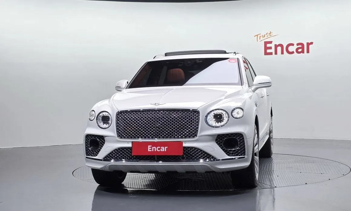 Bentley Bentayga — фото 3
