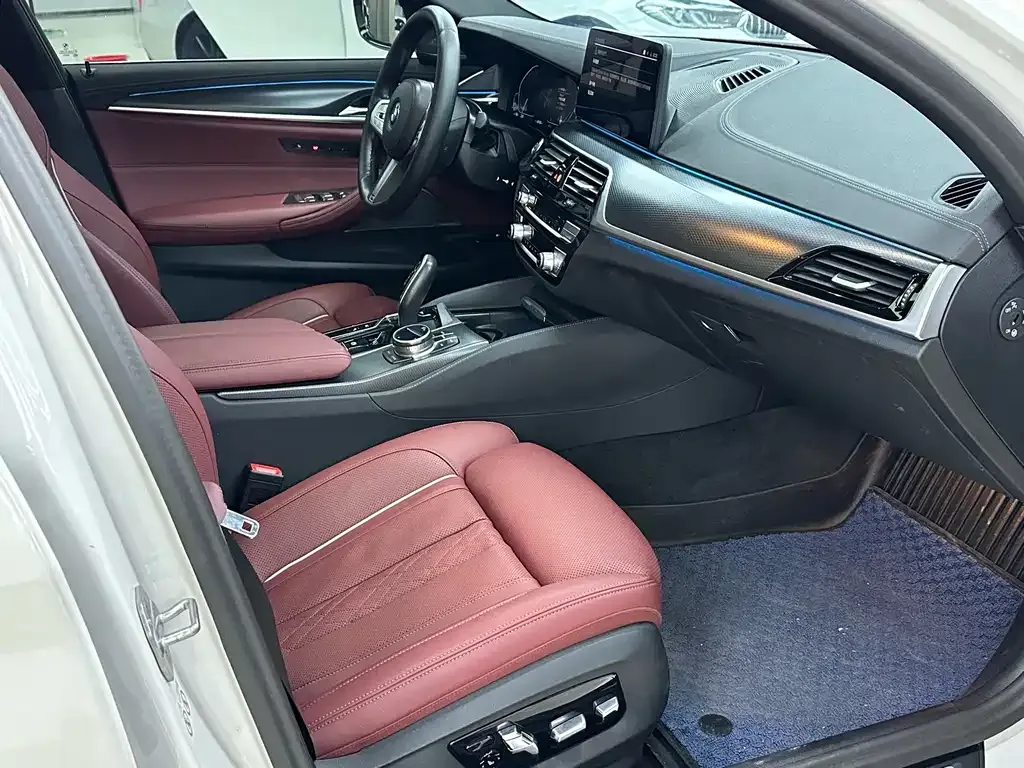 BMW 5 Series New Energy — фото 3