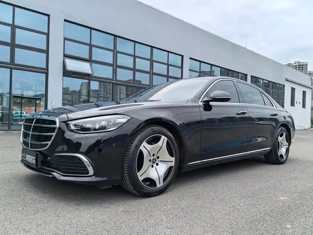 Mercedes-Benz S-Class — фото 1
