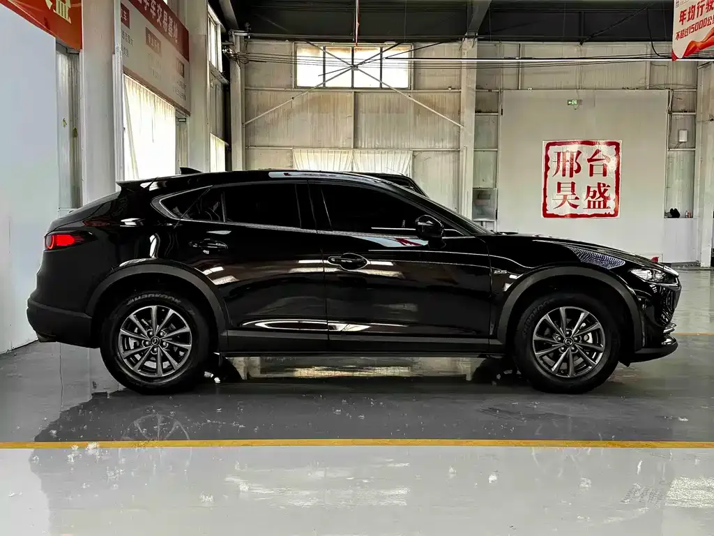 Mazda CX-4 — фото 8