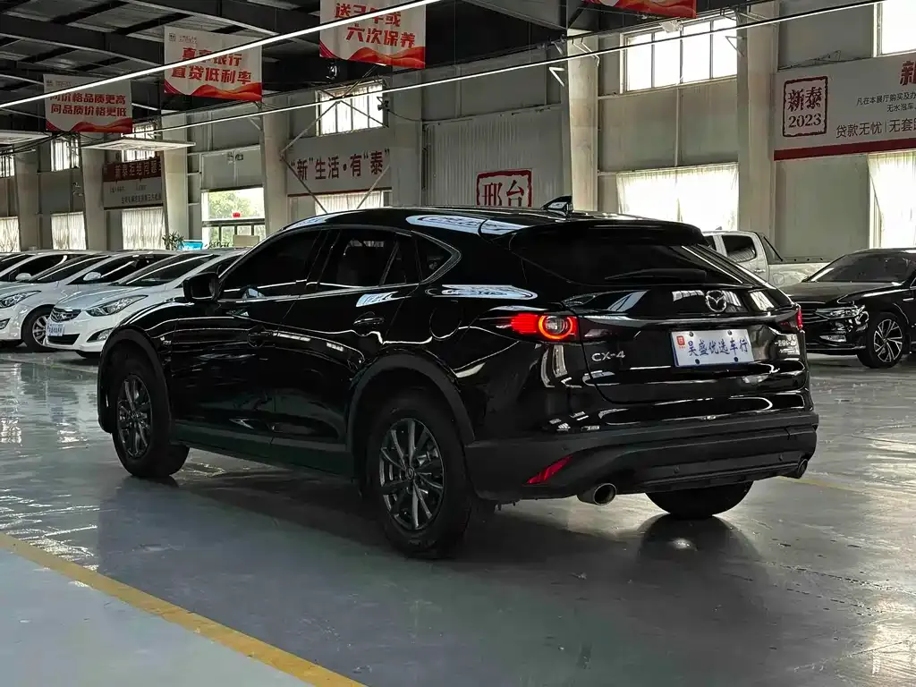 Mazda CX-4 — фото 2