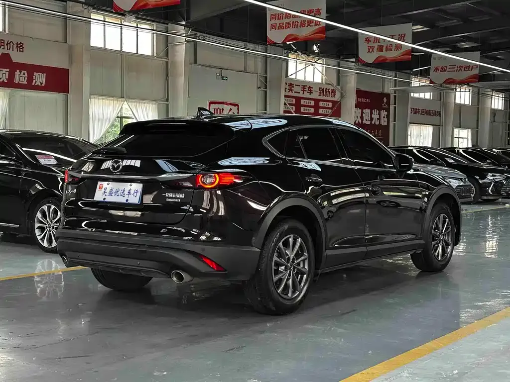 Mazda CX-4 — фото 7