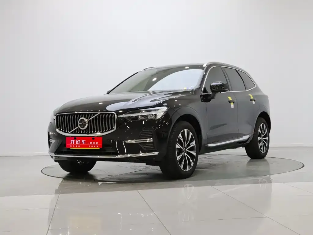 Volvo XC60 — фото 1
