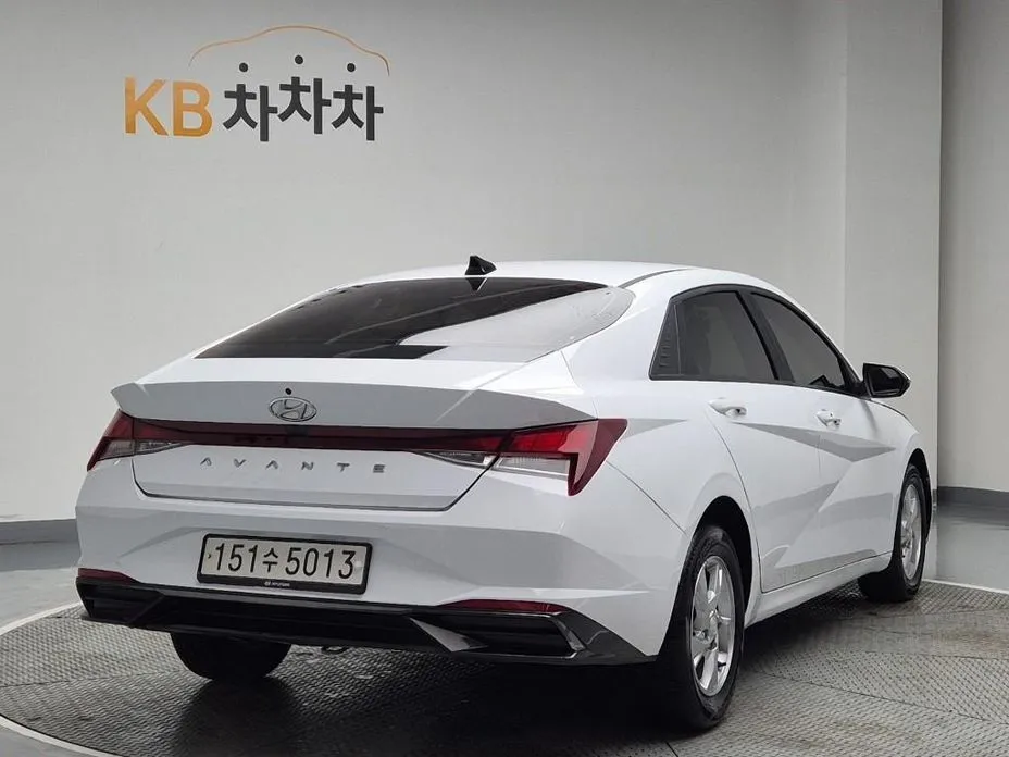 Hyundai AVANTE — фото 5