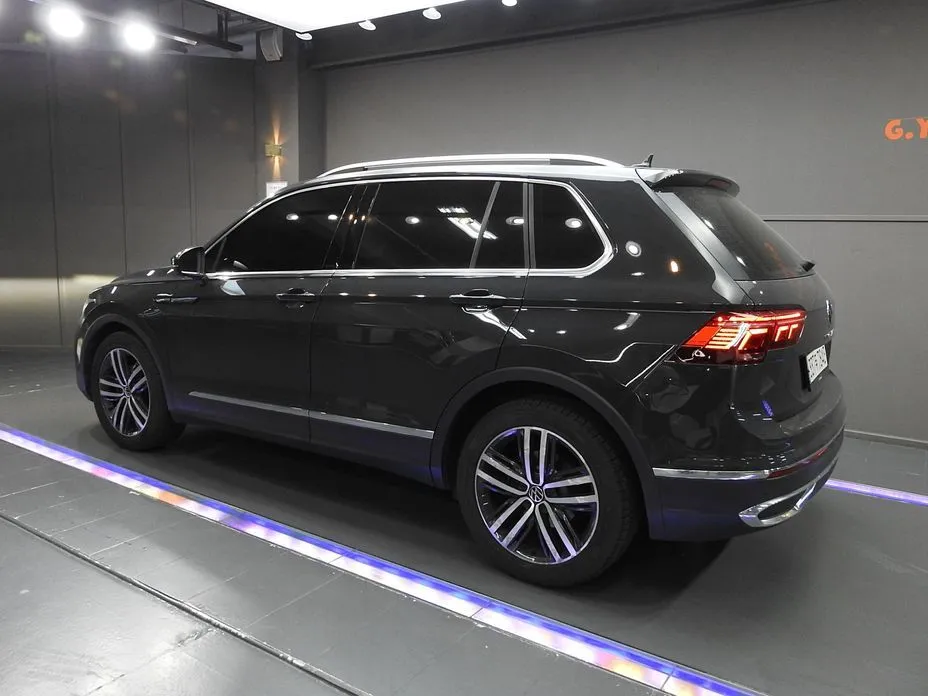 Volkswagen Tiguan — фото 5