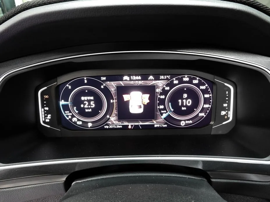 Volkswagen Tiguan — фото 8