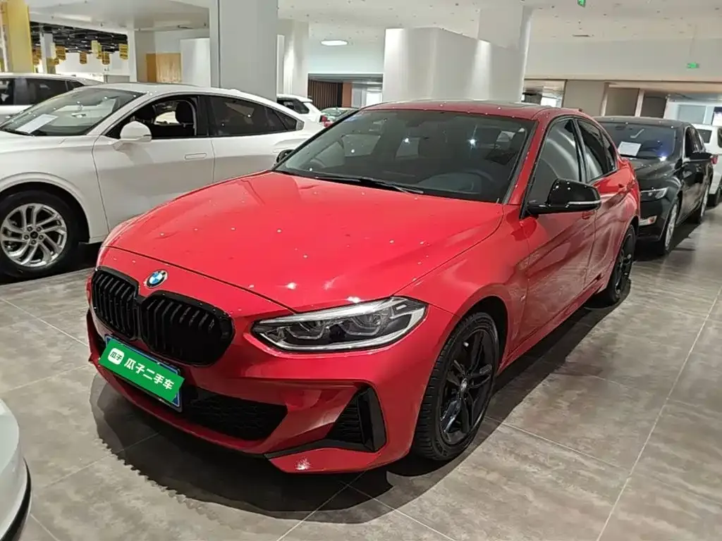 BMW 1 Series — фото 1
