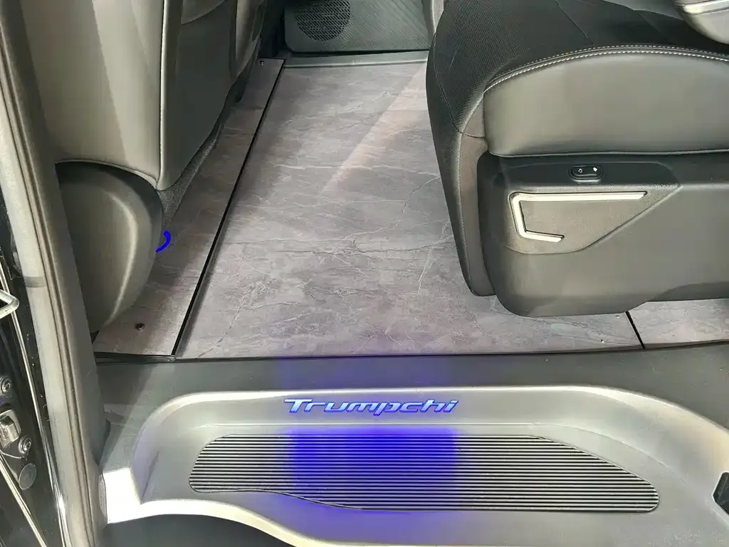 GAC Motor Trumpchi E8 — фото 6