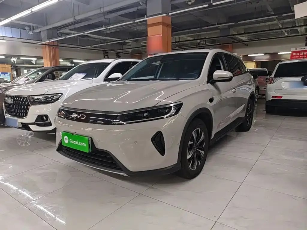 BYD Seal 05 DM-i — фото 8