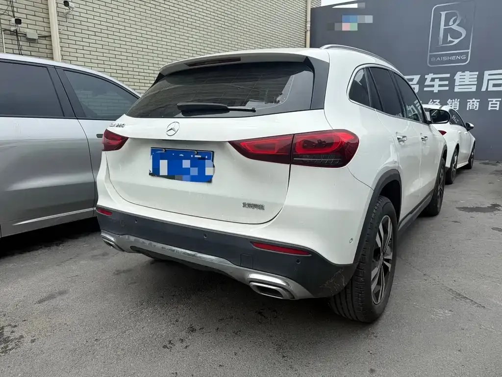 Mercedes-Benz GLA — фото 8
