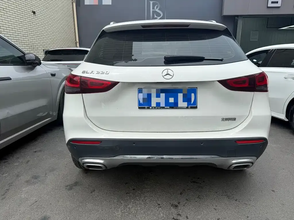 Mercedes-Benz GLA — фото 7