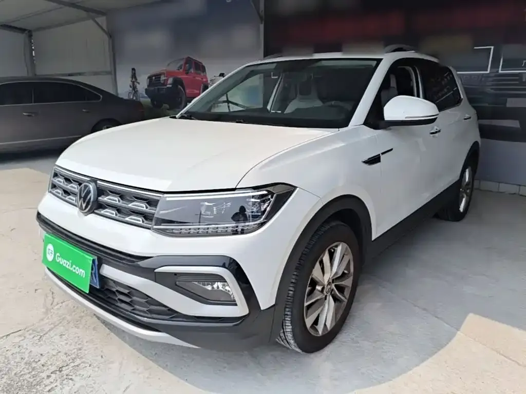Volkswagen T-Cross — фото 1