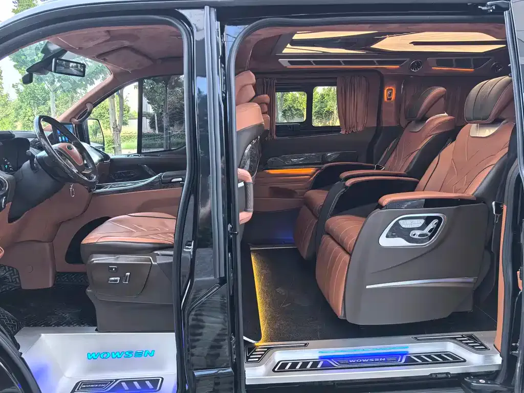 Ford Tourneo — фото 2