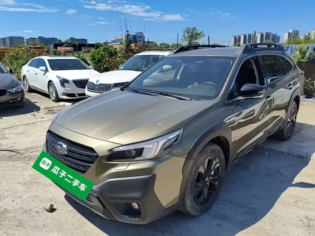 Subaru Outback — фото 1