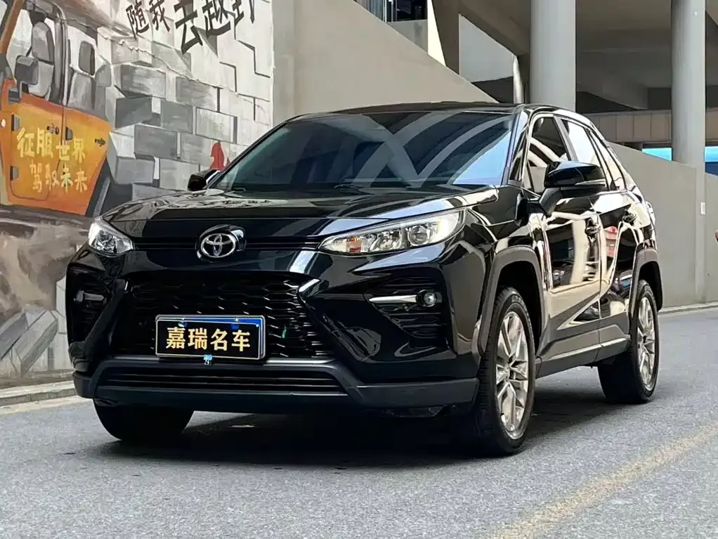 Toyota Wildlander — фото 1