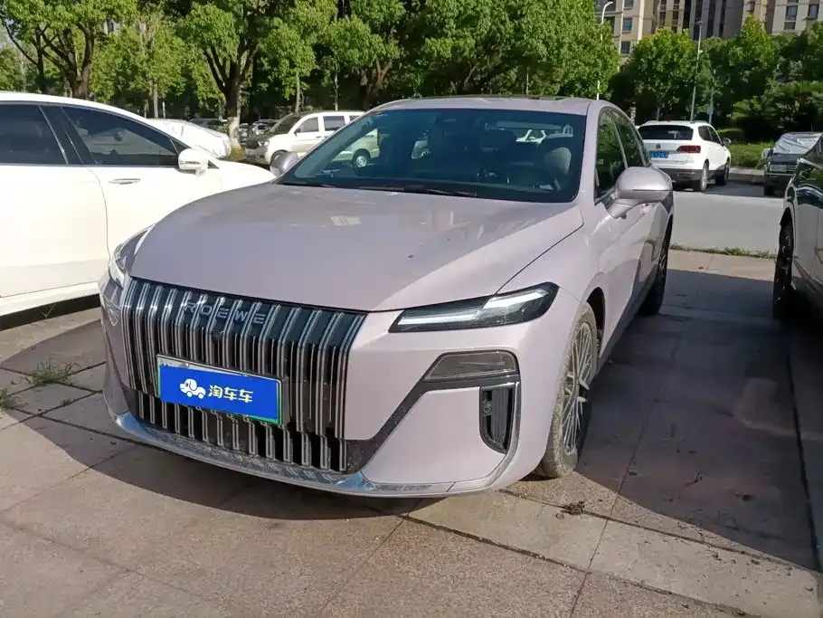 Roewe M7 DMH — фото 1