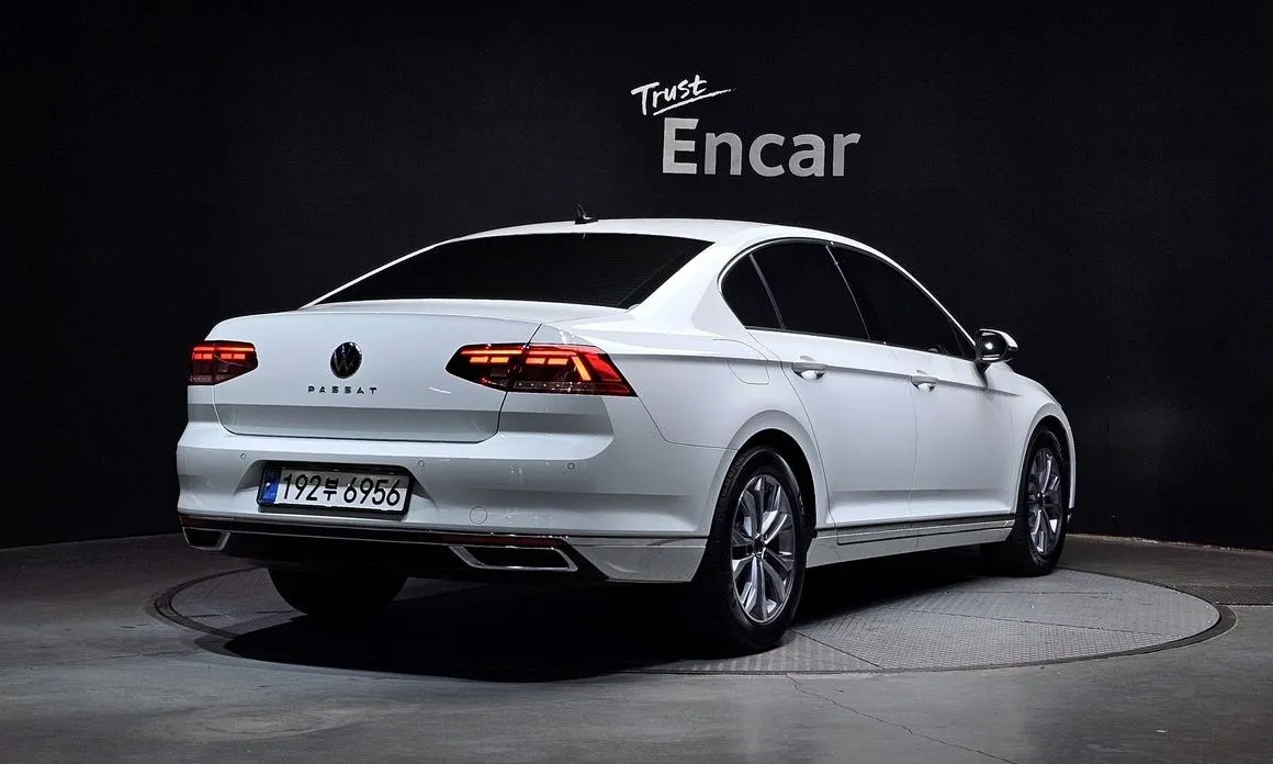 Volkswagen Passat — фото 6