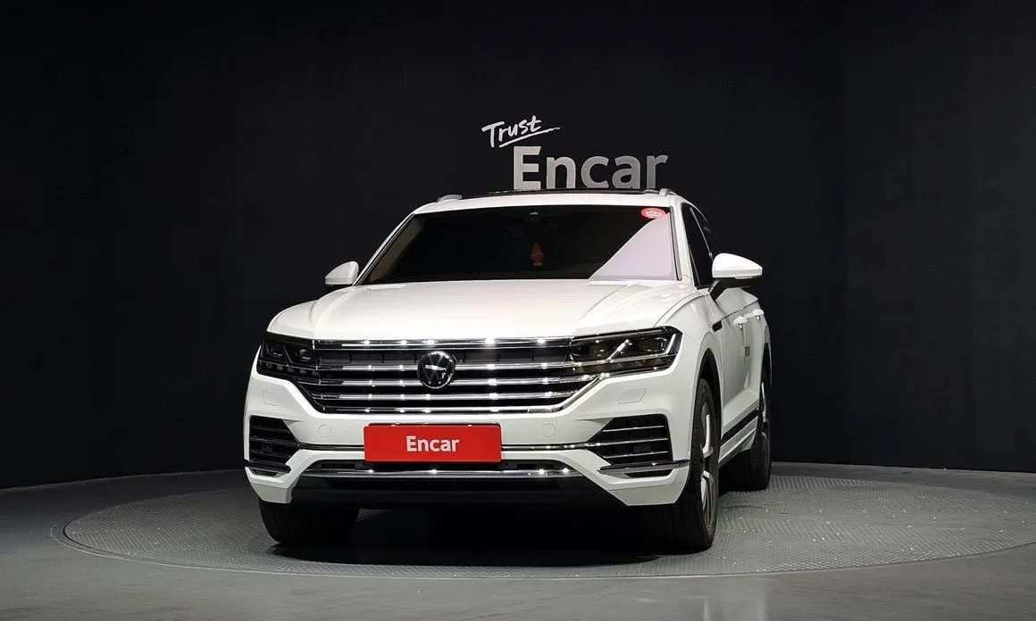 Volkswagen Touareg — фото 2