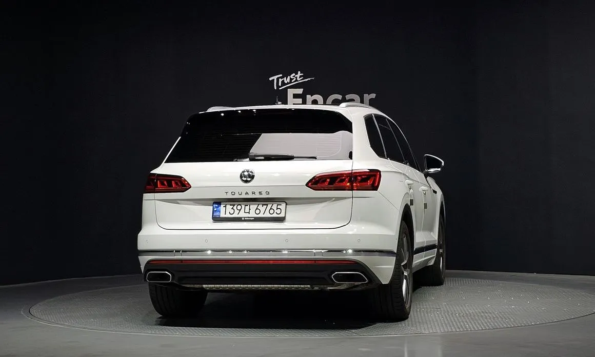 Volkswagen Touareg — фото 3