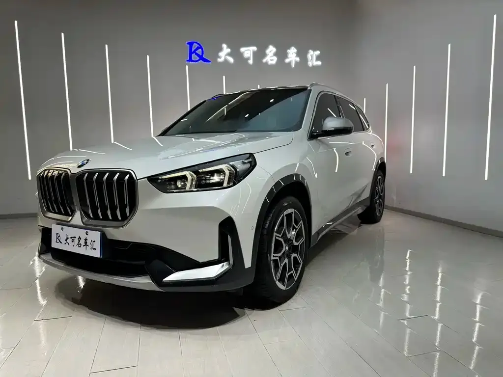 BMW X1 — фото 1