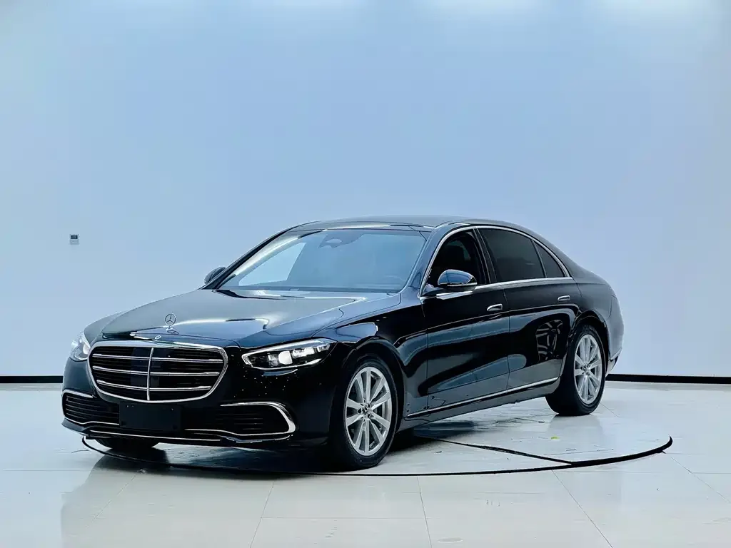Mercedes-Benz S-Class — фото 1