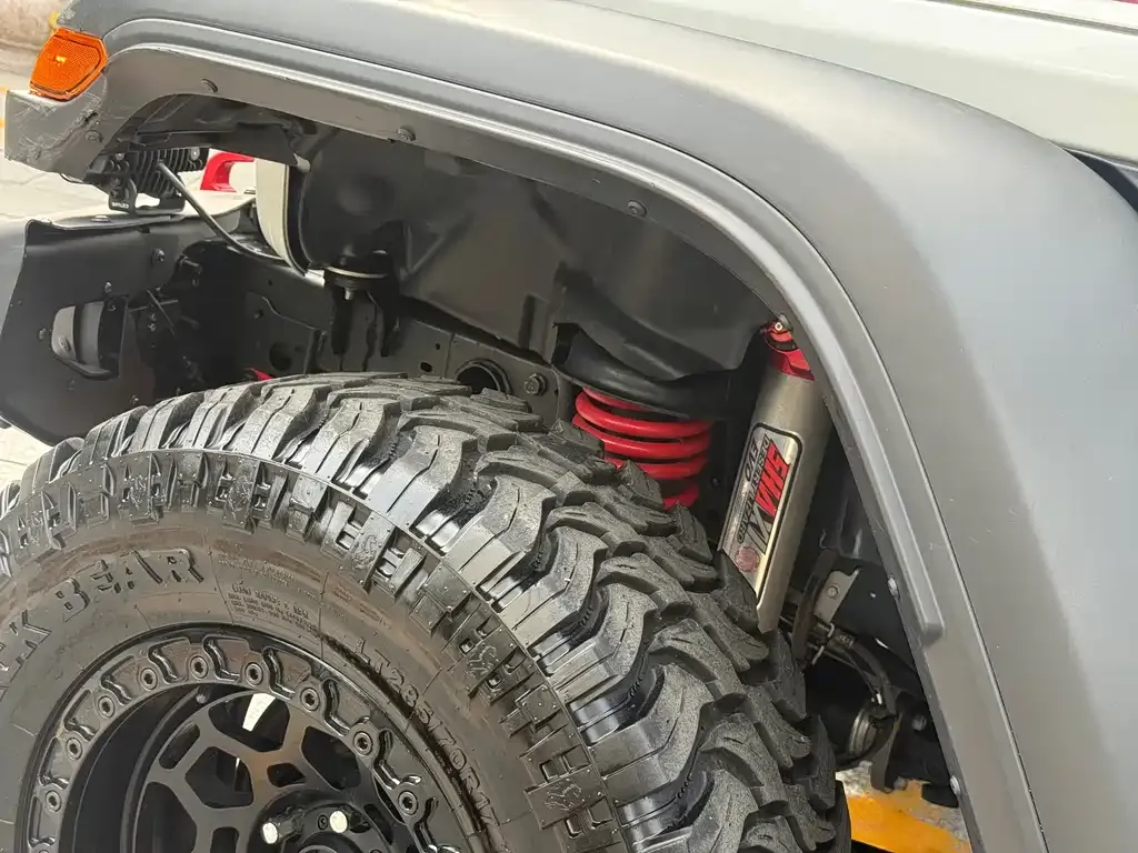 Jeep Wrangler — фото 6