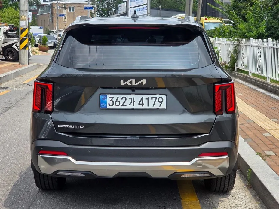 Kia Sorento — фото 8