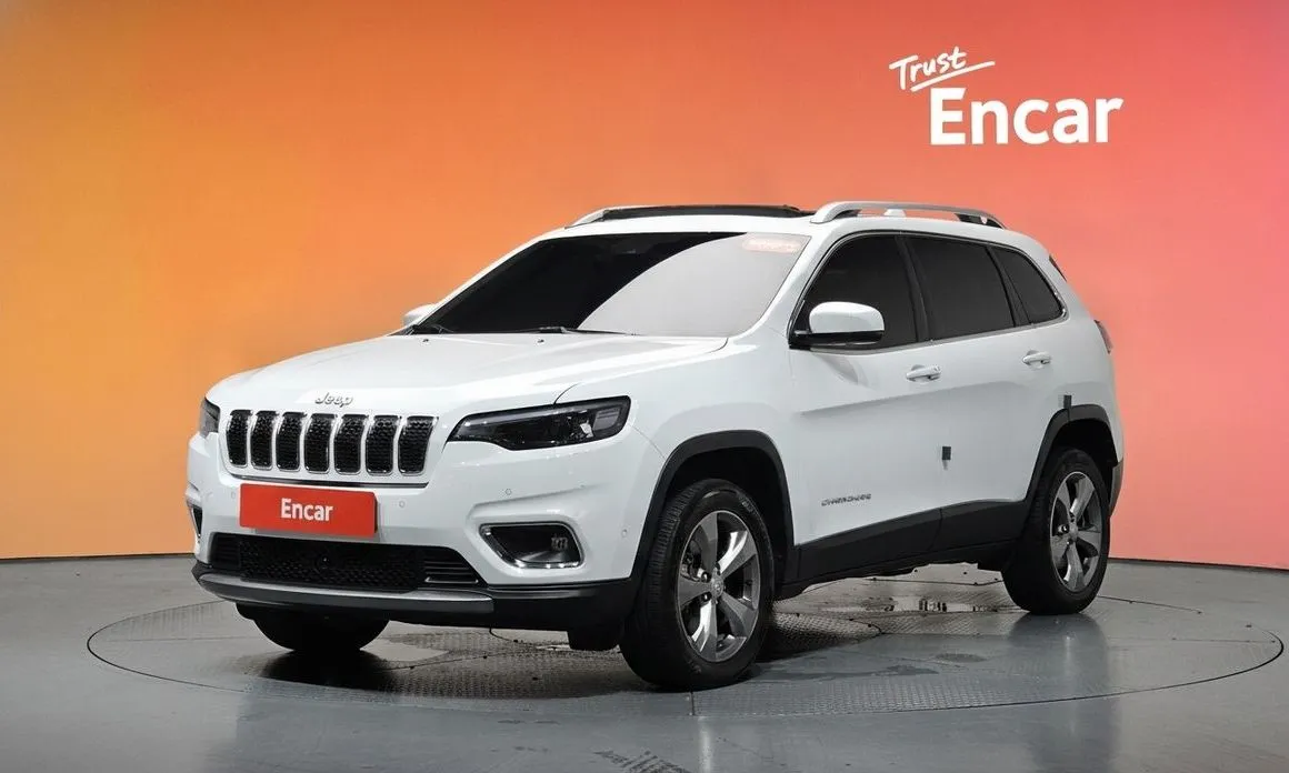 Jeep Cherokee — фото 1