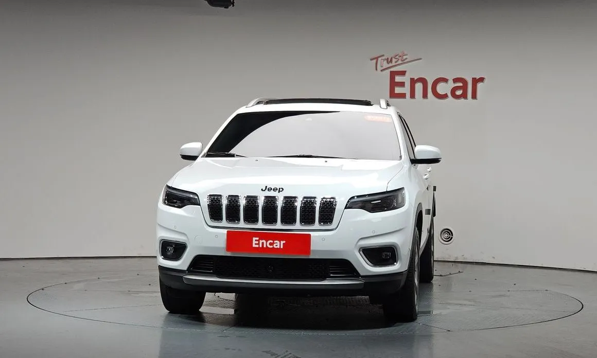 Jeep Cherokee — фото 2