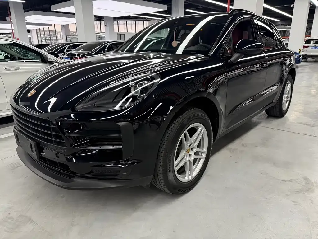 Porsche Macan — фото 1