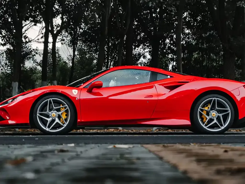 Ferrari F8 — фото 6