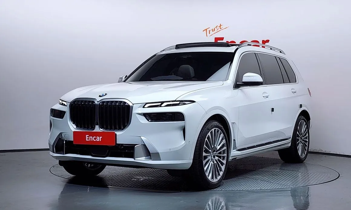 BMW X7 — фото 1