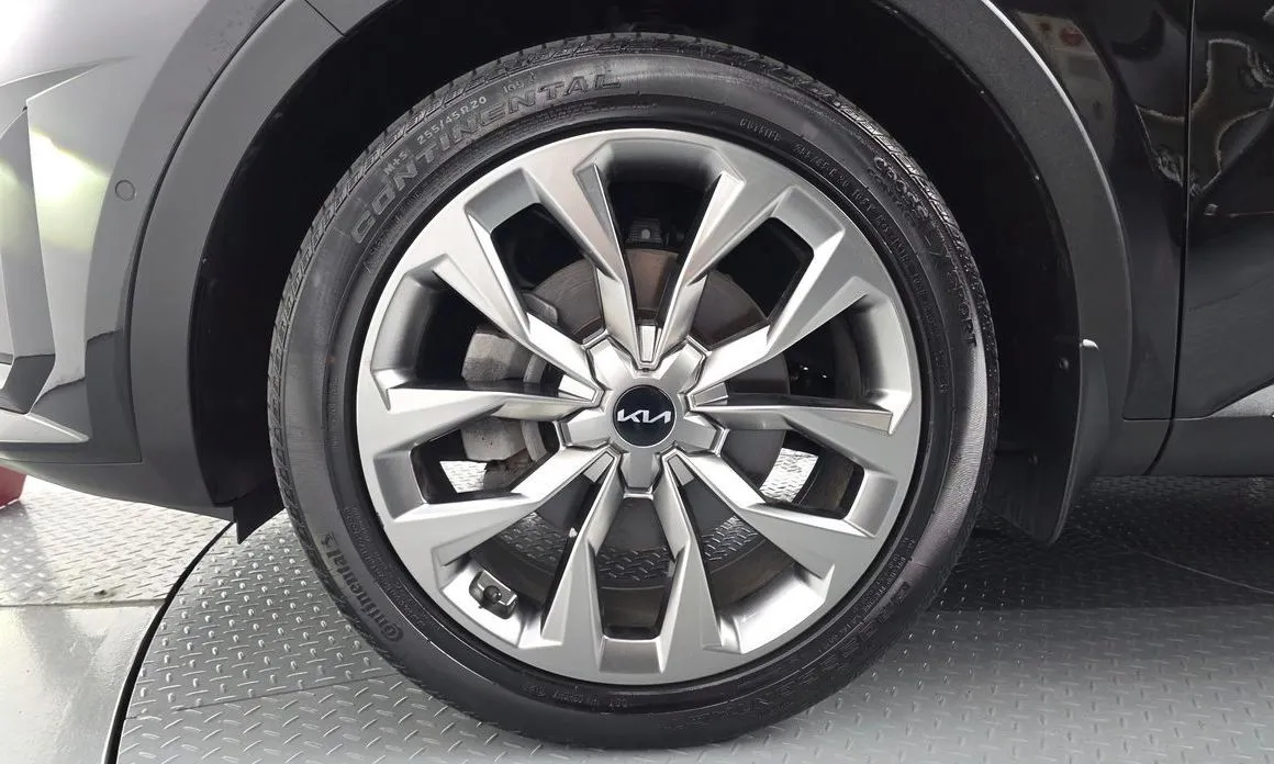 Kia Sorento — фото 9