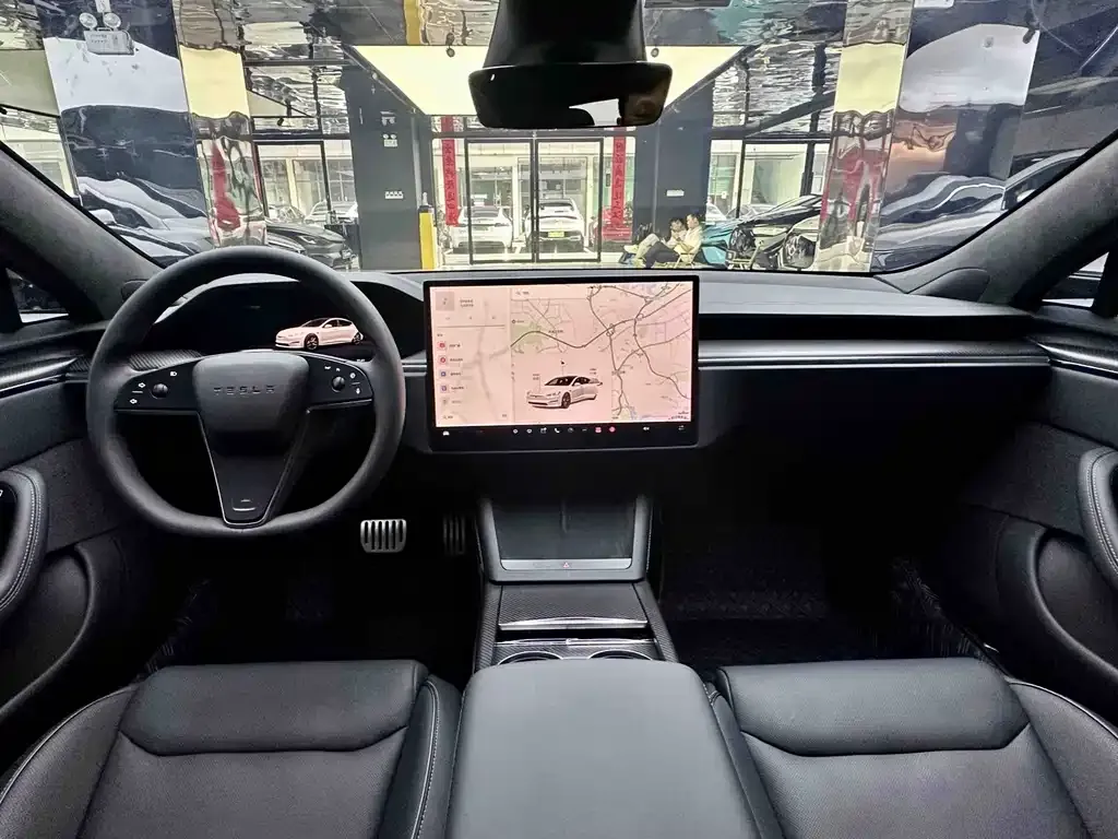 Tesla Model S — фото 10