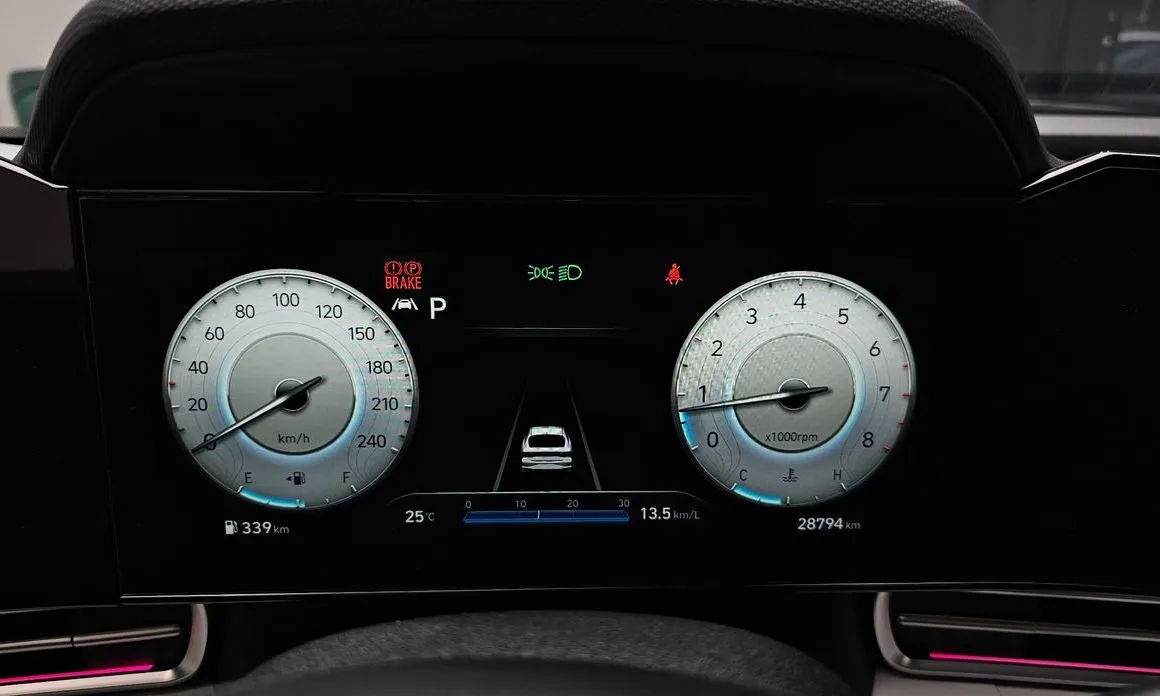 Hyundai AVANTE — фото 2