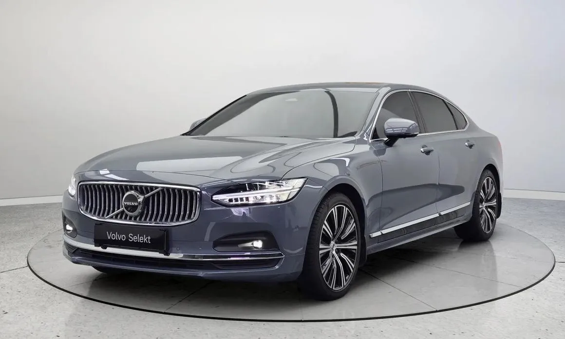 Volvo S90 — фото 1