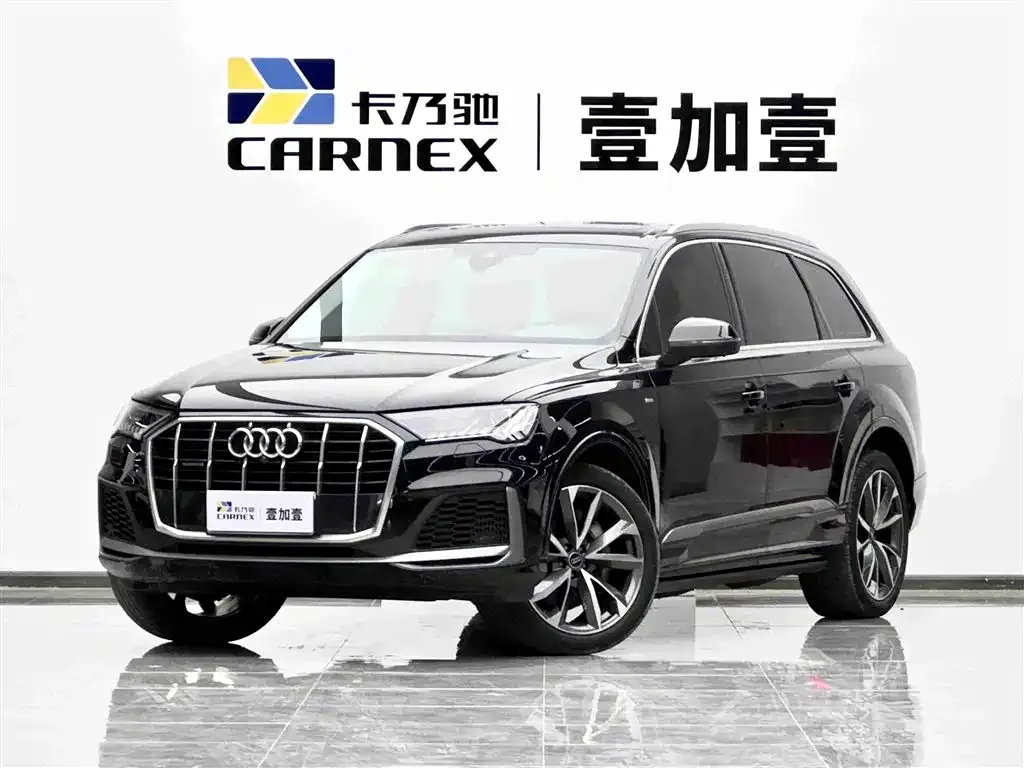 Audi Q7 — фото 1