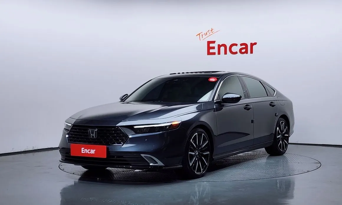 Honda Accord — фото 1