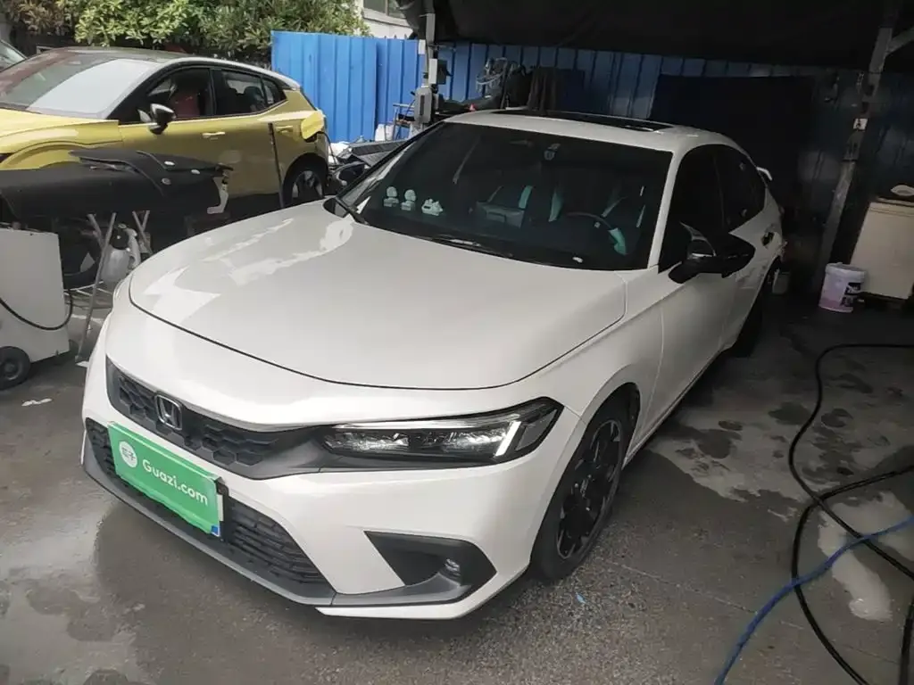 Honda Civic — фото 1