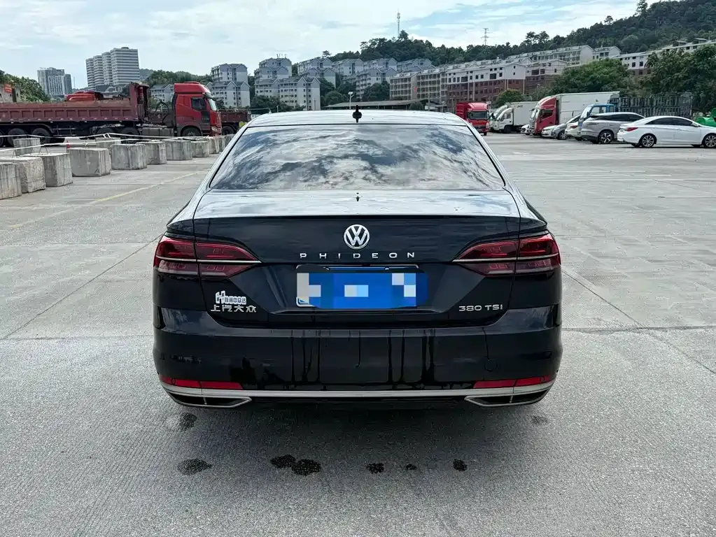 Volkswagen Phideon — фото 5