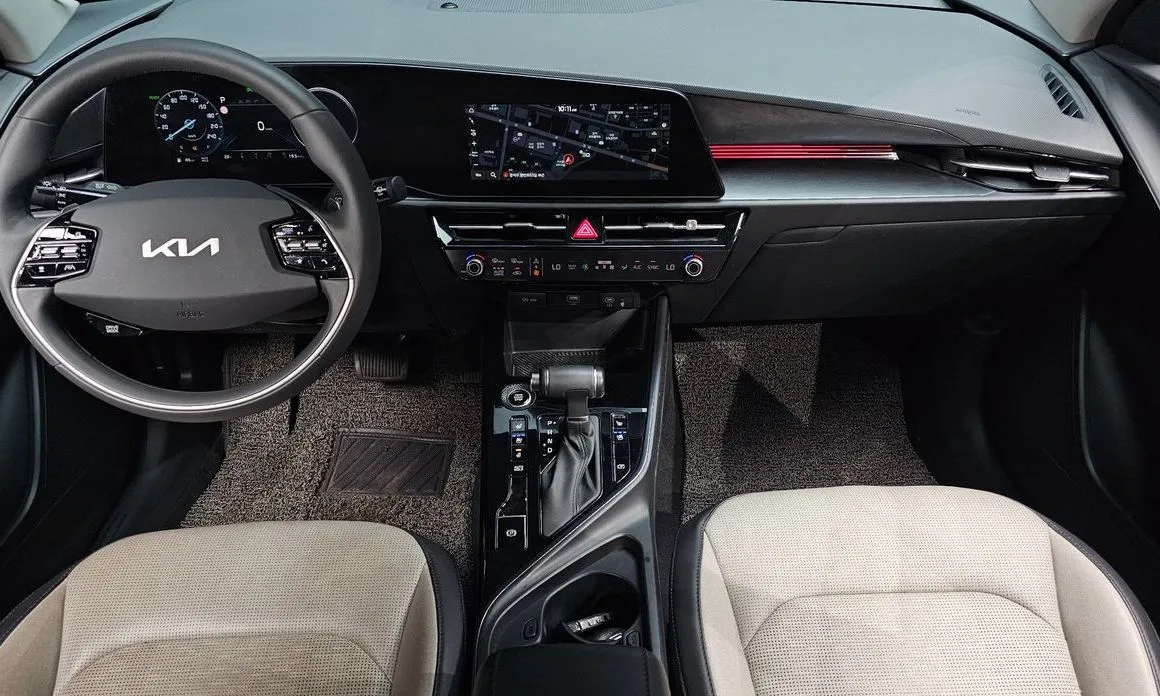 Kia Niro — фото 10