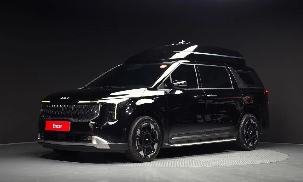 Kia Carnival — фото 1