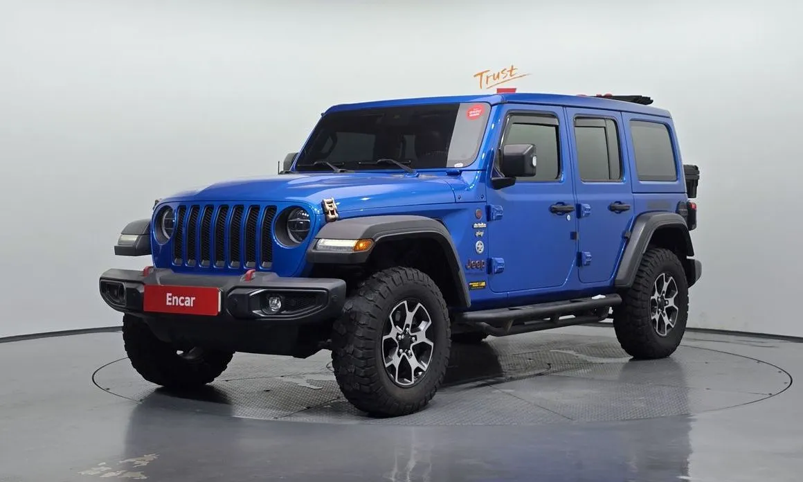 Jeep Wrangler — фото 1