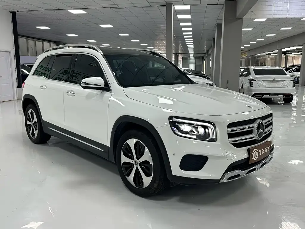 Mercedes-Benz GLB — фото 5