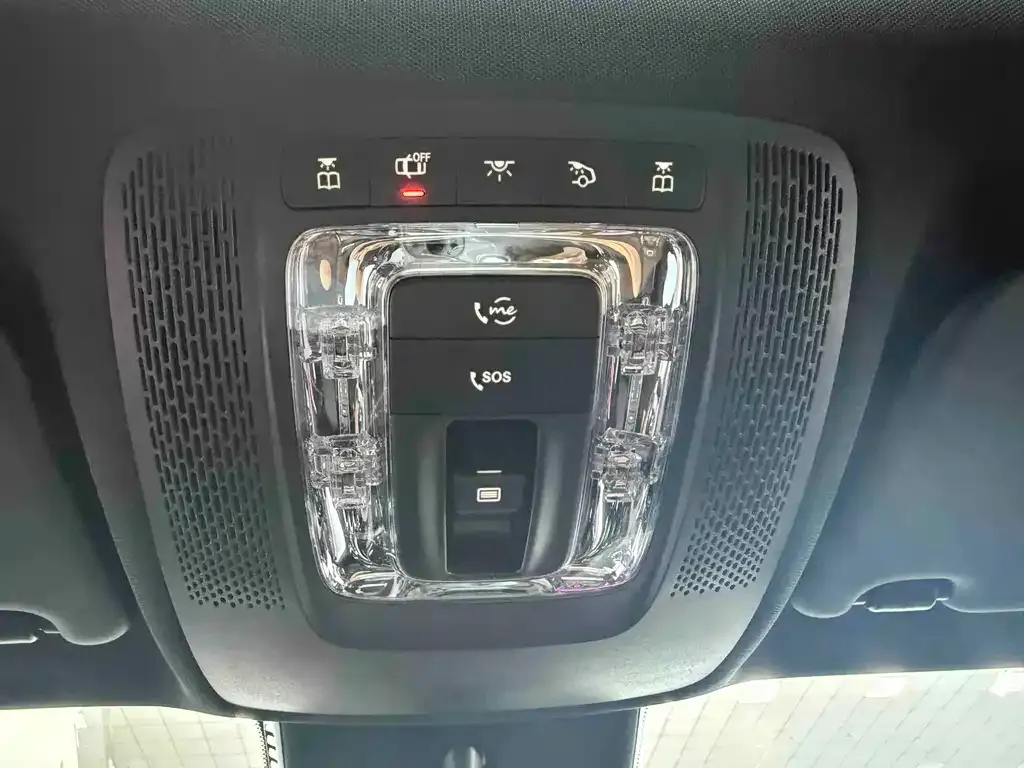 Mercedes-Benz GLA — фото 10
