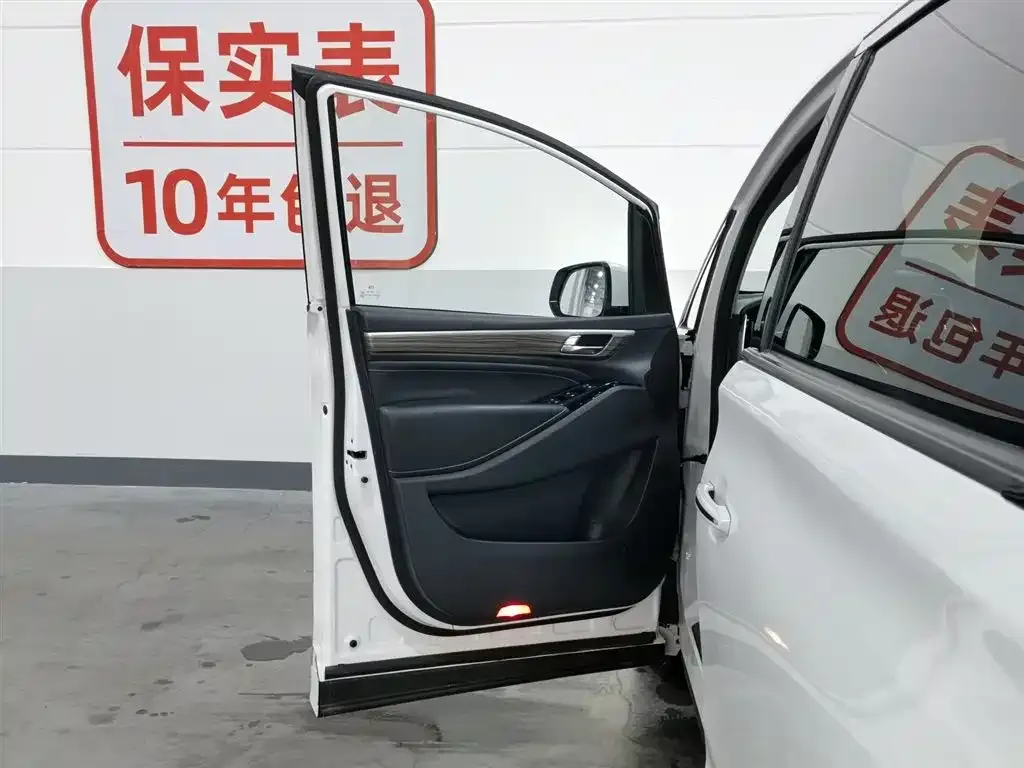 GAC Motor Trumpchi M8 — фото 10