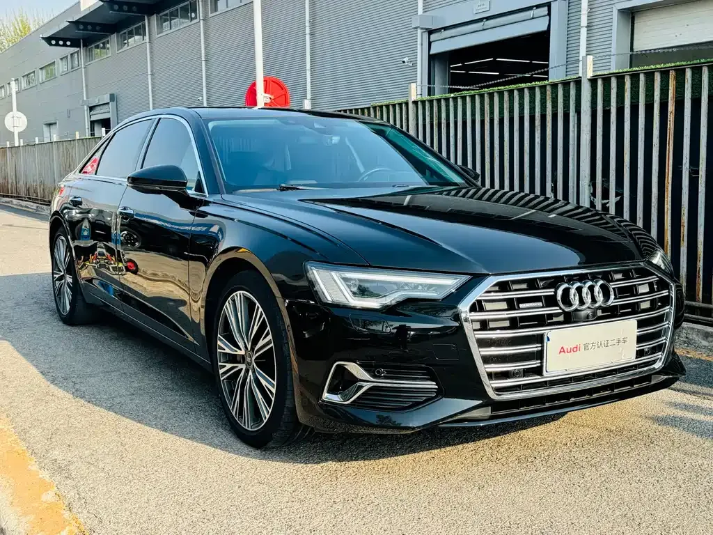 Audi A6L — фото 9