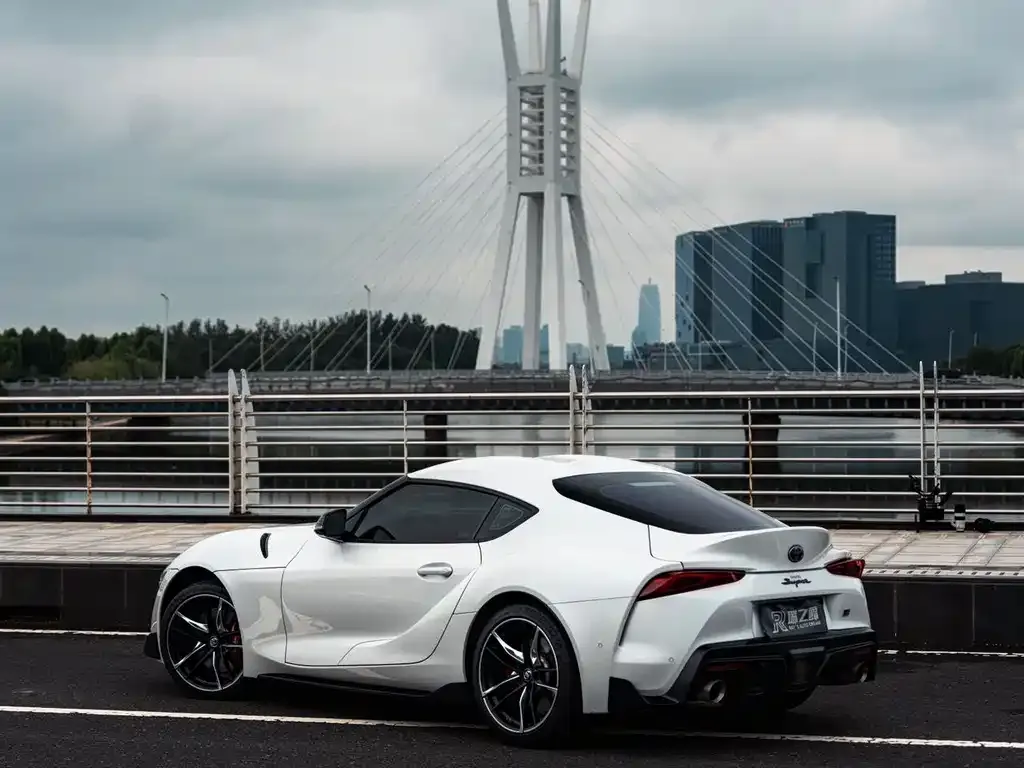 Toyota Supra — фото 7