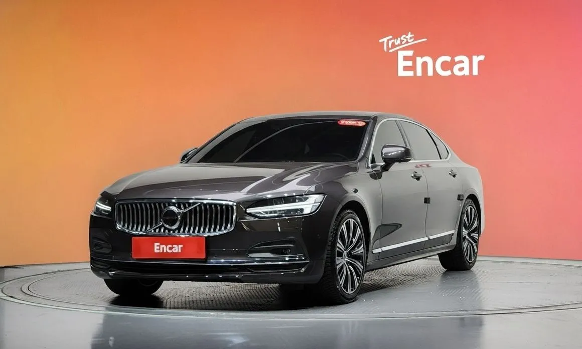 Volvo S90 — фото 1